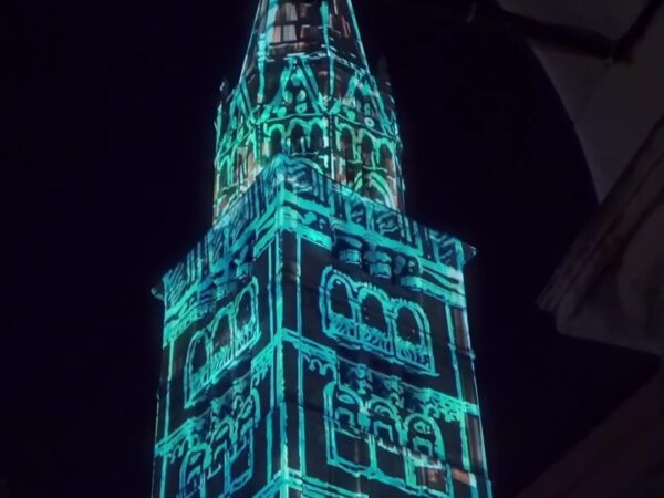 videomapping-ghirlandina (3) videomapping-ghirlandina (3)