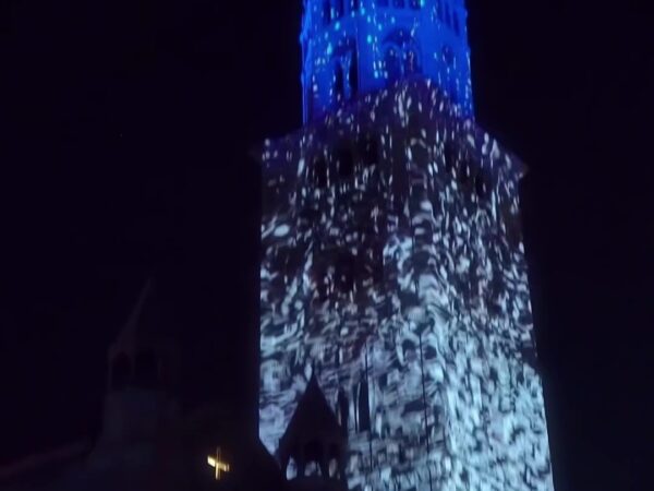 videomapping-ghirlandina (6) videomapping-ghirlandina (6)